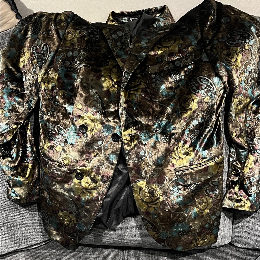 Elegant Multicolor Floral Velvet Blazer